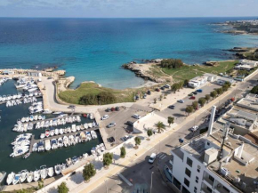 Sul Mare Luxury House San Foca with Air Conditioning and Wi-Fi San Foca